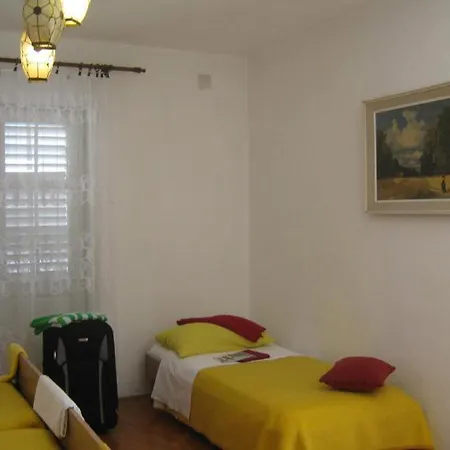 Artemida 3*